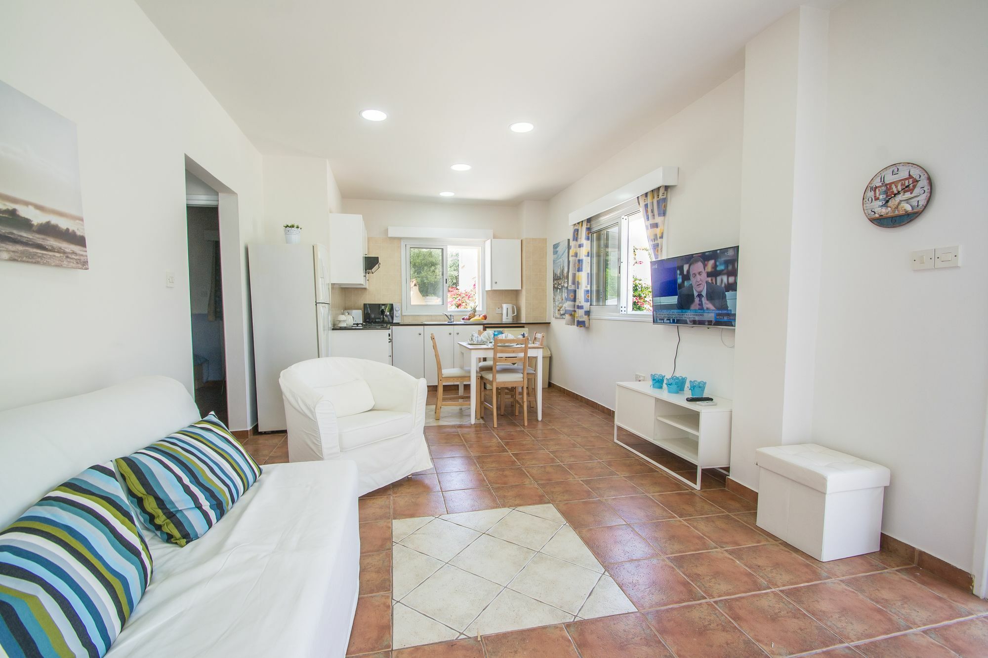 פרוטאראס Saint Elias Family Home מראה חיצוני תמונה