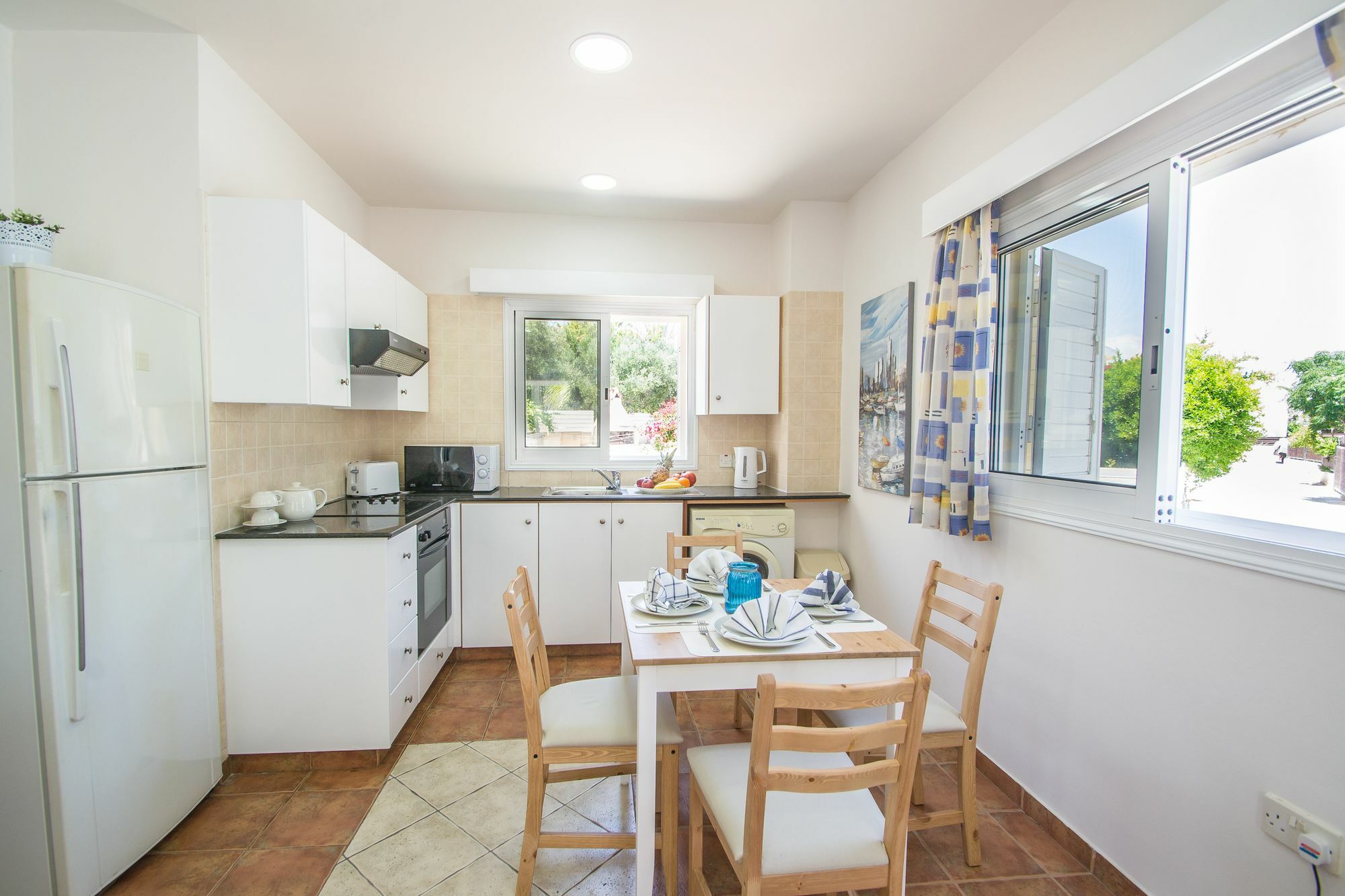 פרוטאראס Saint Elias Family Home מראה חיצוני תמונה